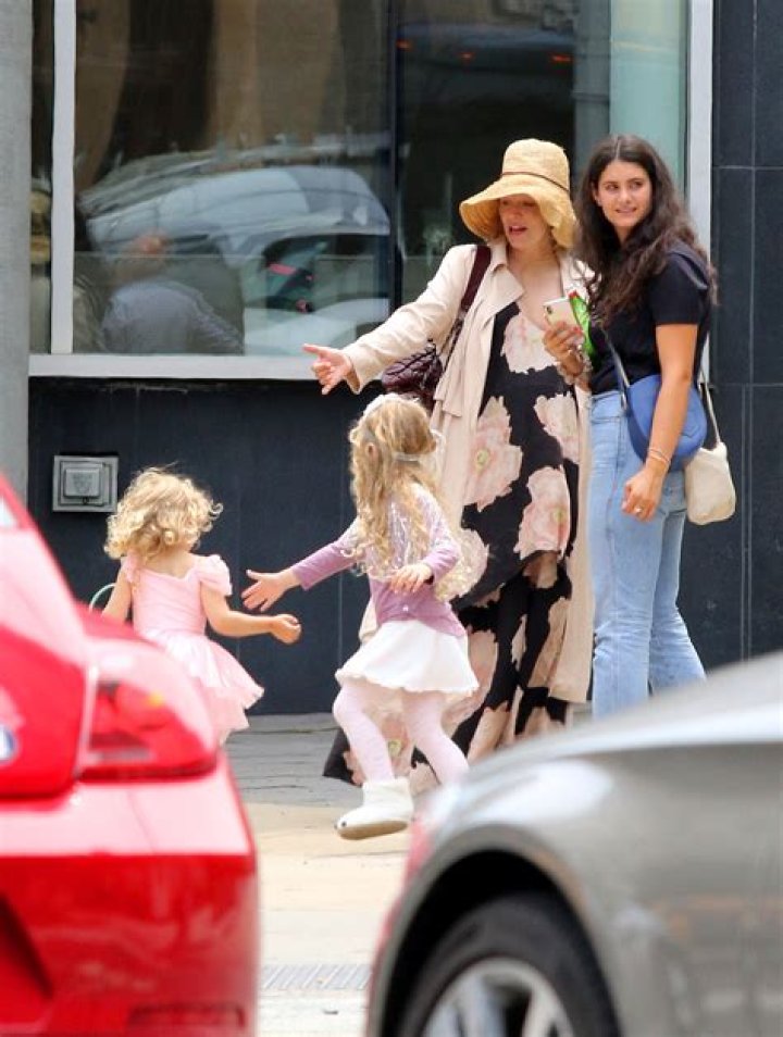 Blake Lively's 4th Child: A New Chapter In Motherhood
